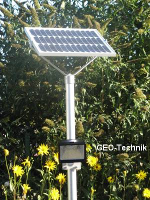 Solar Mastleuchte LED Strahler Lithium